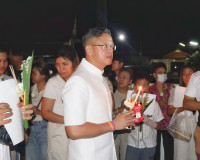 ผู้ว่าฯ สุราษฎร์ธานี นำประชาชนพร้อมใจร่วมกิจกรรมเวียนเทียน เ ... พารามิเตอร์รูปภาพ 4