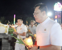 รองผู้ว่าราชการจังหวัดฯ เป็นประธานในพิธีเวียนเทียนเนื่องในวั ... พารามิเตอร์รูปภาพ 5
