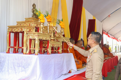 จังหวัดสุราษฎร์ธานีจัดพิธีวางพวงมาลา “วันอาภากร” วันคล้ายวัน ... พารามิเตอร์รูปภาพ 1