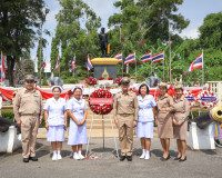 จังหวัดสุราษฎร์ธานีจัดพิธีวางพวงมาลา “วันอาภากร” วันคล้ายวัน ... พารามิเตอร์รูปภาพ 16