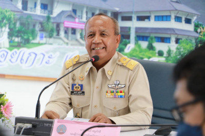 รองผู้ว่าราชการจังหวัดสุราษฎร์ธานี เป็นประธานการประชุมคณะกรร ... พารามิเตอร์รูปภาพ 1