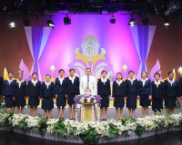 ผู้ว่าราชการจังหวัดสุราษฎร์ธานี นำหัวหน้าส่วนราชการ คณะกรรมก ... พารามิเตอร์รูปภาพ 1