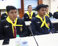 รองผู้ว่าราชการจังหวัดสุราษฎร์ธานี ให้การต้อนรับผู้สำเร็จการ ... พารามิเตอร์รูปภาพ 6