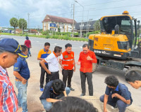 รองผู้ว่าราชการจังหวัดฯ ลงพื้นที่ติดตามการแก้ไขปัญหาการระบาย ... พารามิเตอร์รูปภาพ 1