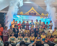 จังหวัดสุราษฎร์ธานีจัดงานมหกรรม OTOP เมืองคนดี กระตุ้นเศรษฐก ... พารามิเตอร์รูปภาพ 1