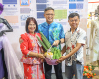 จังหวัดสุราษฎร์ธานีจัดงานมหกรรม OTOP เมืองคนดี กระตุ้นเศรษฐก ... พารามิเตอร์รูปภาพ 20