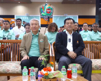 รองผู้ว่าราชการจังหวัดสุราษฎร์ธานี เปิดแถลงข่าวการแข่งขันฟุต ... พารามิเตอร์รูปภาพ 4