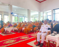 รองผู้ว่าราชการจังหวัดสุราษฎร์ธานี เป็นประธานในพิธีพระราชทาน ... พารามิเตอร์รูปภาพ 1