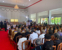 รองผู้ว่าราชการจังหวัดสุราษฎร์ธานี เป็นประธานในพิธีพระราชทาน ... พารามิเตอร์รูปภาพ 3