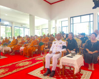 รองผู้ว่าราชการจังหวัดสุราษฎร์ธานี เป็นประธานในพิธีพระราชทาน ... พารามิเตอร์รูปภาพ 4