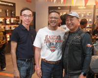 ผู้ว่าฯ สุราษฎร์ฯ เปิดตัวโชว์รูมศูนย์บริการ Harley-Davidson  ... พารามิเตอร์รูปภาพ 15