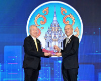 รองผู้ว่าราชการจังหวัดสุราษฎร์ธานี เข้าร่วมเป็นเกียรติในพิธี ... พารามิเตอร์รูปภาพ 3