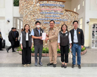 รองผู้ว่าราชการจังหวัดฯ เข้าร่วมการประชุมกับคณะกรรมาธิการการ ... พารามิเตอร์รูปภาพ 12