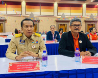 รองผู้ว่าราชการจังหวัดสุราษฎร์ธานี เป็นประธานการนำเสนอผลการด ... พารามิเตอร์รูปภาพ 2