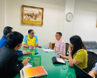รองผู้ว่าราชการจังหวัดสุราษฎร์ธานีให้การต้อนรับ คณะสถาบันวิจ ... พารามิเตอร์รูปภาพ 3