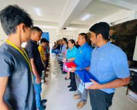 รองผู้ว่าราชการจังหวัดสุราษฎร์ธานี ประธานในพิธีปิดและมอบวุฒิ ... พารามิเตอร์รูปภาพ 13