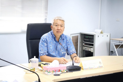 รองผู้ว่าราชการจังหวัดสุราษฎร์ธานีเป็นประธานการประชุมคณะกรรม ... พารามิเตอร์รูปภาพ 1