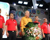 รองผู้ว่าราชการจังหวัดสุราษฎร์ธานี เป็นประธานพิธีเปิดโครงการ ... พารามิเตอร์รูปภาพ 2