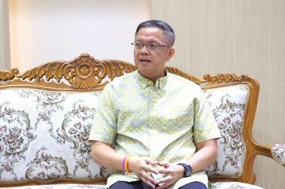 ผู้ว่าฯ สุราษฎร์ธานี ให้การต้อนรับผู้ตรวจราชการกระทรวงการพัฒ ... พารามิเตอร์รูปภาพ 1