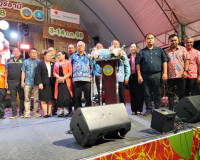รองผู้ว่าราชการจังหวัดสุราษฎร์ธานี เป็นประธานปล่อยขบวนรถพฤกษ ... พารามิเตอร์รูปภาพ 5
