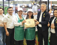 รองผู้ว่าราชการจังหวัดสุราษฎร์ธานี เป็นประธานพิธีเปิดงานเกษต ... พารามิเตอร์รูปภาพ 11