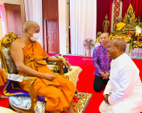 รองผู้ว่าราชการจังหวัดสุราษฎร์ธานี เป็นประธานในพิธีวันบูรพาจ ... พารามิเตอร์รูปภาพ 2