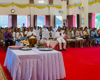 รองผู้ว่าราชการจังหวัดสุราษฎร์ธานี เป็นประธานในพิธีวันบูรพาจ ... พารามิเตอร์รูปภาพ 9