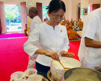 รองผู้ว่าราชการจังหวัดสุราษฎร์ธานี เป็นประธานในพิธีวันบูรพาจ ... พารามิเตอร์รูปภาพ 14