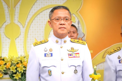 ผู้ว่าราชการจังหวัดสุราษฎร์ธานี นำหัวหน้าส่วนราชการ คณะกรรมก ... พารามิเตอร์รูปภาพ 1