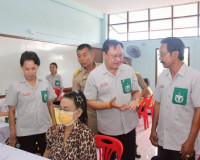 รองผู้ว่าราชการจังหวัดฯ เป็นประธานในกิจกรรมเทิดพระเกียรติเพื ... พารามิเตอร์รูปภาพ 13