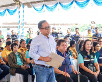 รองผู้ว่าราชการจังหวัดสุราษฎร์ธานี รองผู้ว่าราชการจังหวัดสุร ... พารามิเตอร์รูปภาพ 2