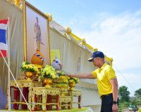 ผู้ว่าฯ สุราษฎร์ธานี เปิดกิจกรรมปลูกต้นไม้ ภายใต้ “โครงการปล ... พารามิเตอร์รูปภาพ 1