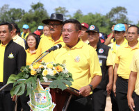 ผู้ว่าฯ สุราษฎร์ธานี เปิดกิจกรรมปลูกต้นไม้ ภายใต้ “โครงการปล ... พารามิเตอร์รูปภาพ 13