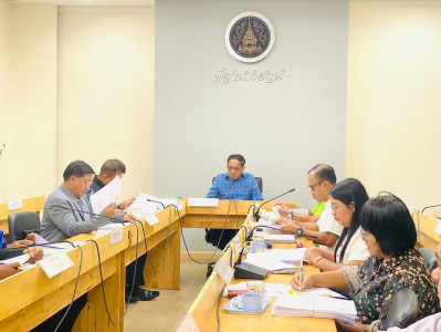 รองผู้ว่าราชการจังหวัดสุราษฎร์ธานี เป็นประธานในการประชุมคณะก ... พารามิเตอร์รูปภาพ 1