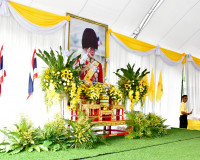พสกนิกรจังหวัดสุราษฎร์ธานีทุกหมู่เหล่าพร้อมใจร่วมพิธีทำบุญตั ... พารามิเตอร์รูปภาพ 1
