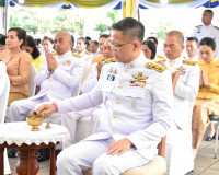 พสกนิกรจังหวัดสุราษฎร์ธานีทุกหมู่เหล่าพร้อมใจร่วมพิธีทำบุญตั ... พารามิเตอร์รูปภาพ 5
