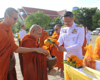 พสกนิกรจังหวัดสุราษฎร์ธานีทุกหมู่เหล่าพร้อมใจร่วมพิธีทำบุญตั ... พารามิเตอร์รูปภาพ 10