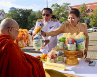 พสกนิกรจังหวัดสุราษฎร์ธานีทุกหมู่เหล่าพร้อมใจร่วมพิธีทำบุญตั ... พารามิเตอร์รูปภาพ 11