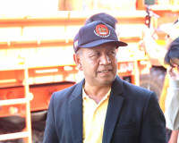 รองผู้ว่าราชการจังหวัดสุราษฎร์ธานี ร่วมกิจกรรมช่วยเหลือทหารแ ... พารามิเตอร์รูปภาพ 1