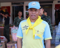 รองผู้ว่าราชการจังหวัดสุราษฎร์ธานี ร่วมกิจกรรมช่วยเหลือทหารแ ... พารามิเตอร์รูปภาพ 4