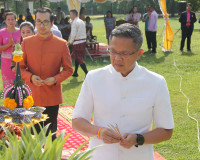 โรงพยาบาลสวนสราญรมย์ จ.สุราษฎร์ธานี จัดพิธีบวงสรวงพระบรมราชา ... พารามิเตอร์รูปภาพ 7