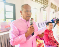 รองผู้ว่าราชการจังหวัดสุราษฎร์ธานี กล่าวต้อนรับ รศ.ดร.วไล ณ  ... พารามิเตอร์รูปภาพ 1
