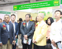 รองผู้ว่าราชการจังหวัดสุราษฎร์ธานี เป็นประธานเปิดงานแสดงสินค ... พารามิเตอร์รูปภาพ 6
