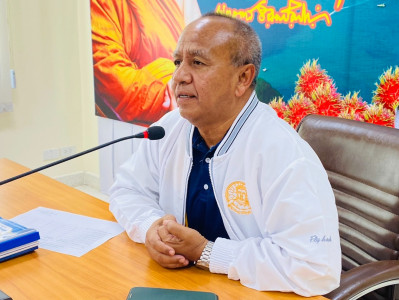 รองผู้ว่าราชการจังหวัดสุราษฎร์ธานี เป็นประธานการประชุมคณะกรร ... พารามิเตอร์รูปภาพ 1