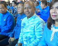 รองผู้ว่าราชการจังหวัดสุราษฎร์ธานี ร่วมพิธีเปิดงาน OTOP ศิลป ... พารามิเตอร์รูปภาพ 1