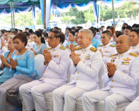 จังหวัดสุราษฎร์ธานี จัดพิธีทำบุญตักบาตรถวายพระราชกุศลเนื่องใ ... พารามิเตอร์รูปภาพ 5