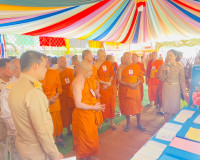 รองผู้ว่าราชการจังหวัดสุราษฎร์ธานี กล่าวถวายการต้อนรับพระเทพ ... พารามิเตอร์รูปภาพ 6