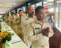 รองผู้ว่าราชการจังหวัดสุราษฎร์ธานี กล่าวถวายการต้อนรับพระเทพ ... พารามิเตอร์รูปภาพ 10