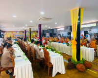 รองผู้ว่าราชการจังหวัดสุราษฎร์ธานี กล่าวถวายการต้อนรับพระเทพ ... พารามิเตอร์รูปภาพ 18