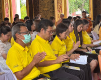 รองผู้ว่าราชการจังหวัดสุราษฎร์ธานี เป็นประธานในพิธีเจริญพระพ ... พารามิเตอร์รูปภาพ 8